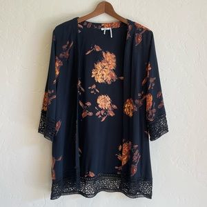 Kimchi Blue Floral Kimono Size XS / S